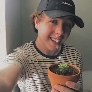 Meet your Posher, Daniel